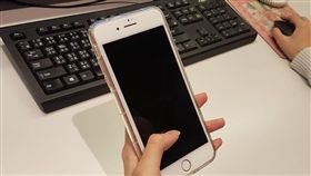 LINE,滑手機,訊息,私訊,簡訊（示意圖）