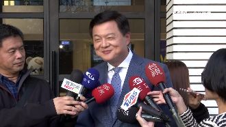 侯友宜表態參選　周錫瑋笑：終於等到