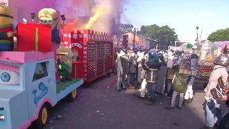 鹽水武廟起炮　神轎遶境炸元宵