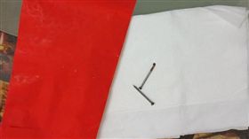 紅包袋裝釘子、求生子／臉書爆廢公社