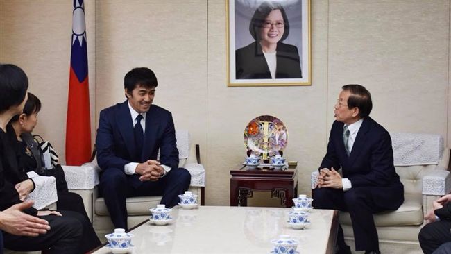 阿部寬帶千萬日幣捐款　密訪謝長廷