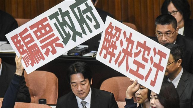 圖／賴清德施政報告　挨批騙票政府