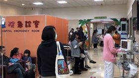 「孩子快死的才能先看診」　一句殘酷話背後的惡夢(圖/翻攝自Dr. E 小兒急診室日誌臉書)