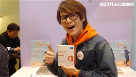Office 365 葉立斌攝　網紅HowHow