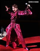 日本寶塚歌劇第三次台灣公演「東離劍遊記」，星組首席明星紅悠智露。（記者邱榮吉/攝影）