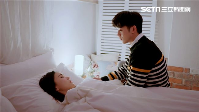 小樂深情告白她…姊弟戀有望開花結果