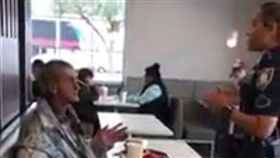 美國,麥當勞,街友,請客,吃飯,速食,驅趕,臉書　圖／翻攝自臉書