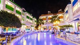 墾丁走下坡（圖／翻攝自月牙泉Villa渡假村 粉專）