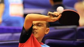 ▲高雄市中山國小周祖安首戰輕鬆贏深圳寶安選手肖翔。（圖／大會提供）