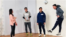 ▲中華男足總教練懷特上節目談足球。（圖／17 TV提供）