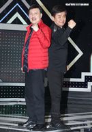 華視「天生王牌」第二季節目首錄多了「兒童歌唱比賽」項目，主持人：余天、賀一航。（記者邱榮吉/攝影）