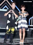 華視「天生王牌」第二季節目首錄多了「兒童歌唱比賽」項目，余祥銓、米可白同時加入主持行列。（記者邱榮吉/攝影）