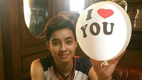 ▲陳菀婷擁有深邃的五官，深受粉絲喜愛。（圖／翻攝自陳菀婷臉書）