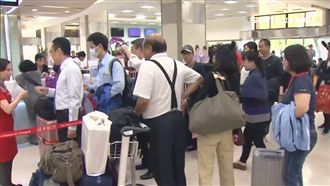 想回金門！故障+濃霧　乘客機場飆罵