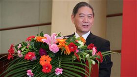 張志軍出席兩岸關係30年研討會（1）中國國台辦主任張志軍28日表示，當前兩岸出現僵局，在於民進黨拋棄「九二共識」。只有承認「九二共識歷史事實」，認同「兩岸同屬一中」，兩岸關係才能峰迴路轉走出僵局。中央社記者陳家倫上海攝　106年10月28日