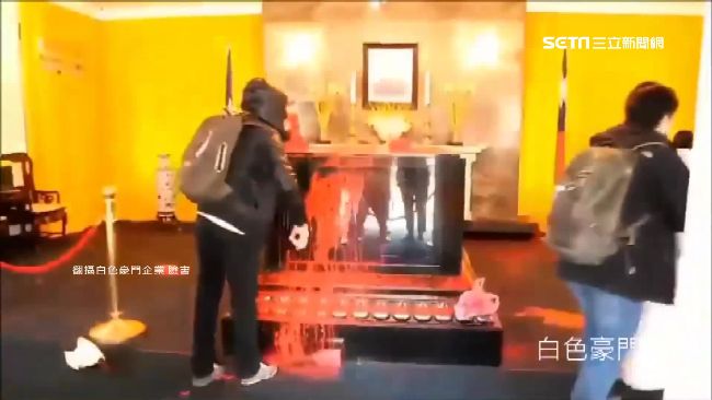 潑漆蔣公慈湖陵寢　5男1女遭拘提