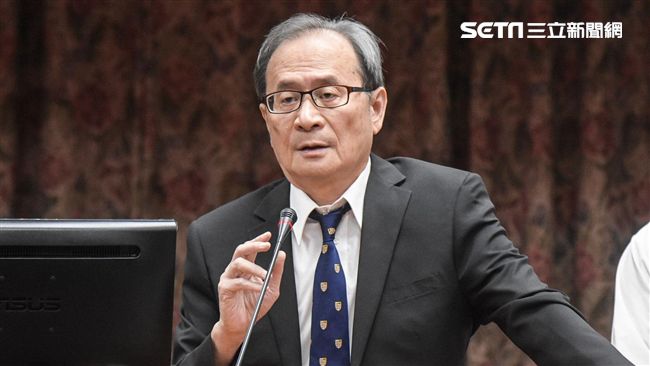 上班帶祕書上咖啡廳挨轟不妥　謝曉星回應