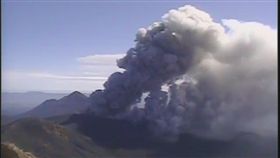 -霧島連山新燃岳-火山-爆發-圖／翻攝自推特
