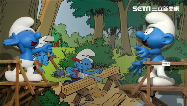 風迷全球比利時藍色小精靈村莊，體驗藍色小精靈的世界，藍色皮膚白色褲子身高只有三個蘋果高，據說他們都超過百歲了，超可愛的。（記者邱榮吉/攝影）