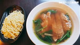 餐廳,排骨麵,分開,員工餐廳,醬汁(圖/網友提供)