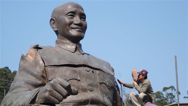 兩蔣時代很美好？綠委：對岸能滿足你