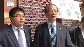 高醫大校長劉景寬、律師黃帝穎。潘千詩攝影