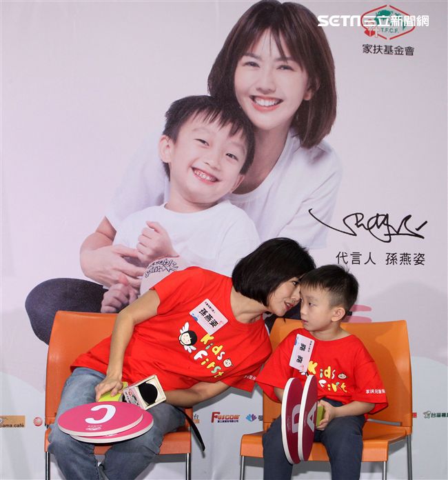 正懷第二胎身孕的孫燕姿首次參與國內守護兒童公益活動。（記者邱榮吉/攝影）