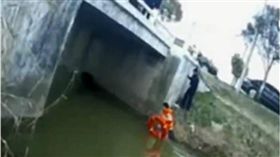 大陸,江蘇,鹽城,跳河,高中生,學生,賭氣,手遊　圖／翻攝自看看新聞