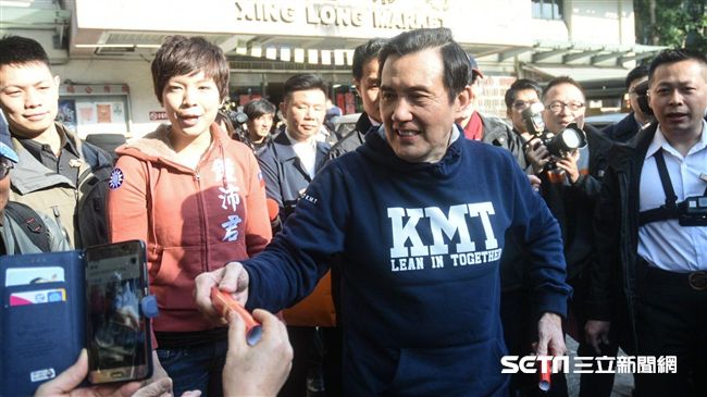 馬英九「KMT帽T」　淘寶網熱銷