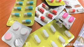 保健食品,藥丸,感冒,發燒,頭痛,藥品（圖／記者楊晴雯攝）