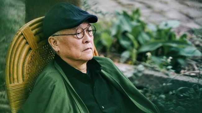男星為妻坐著尿：甩來甩去味道很重