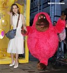 時尚媽咪范瑋琪變身表情后，挑戰秒速變臉即興演繹超潮。（記者邱榮吉/攝影）