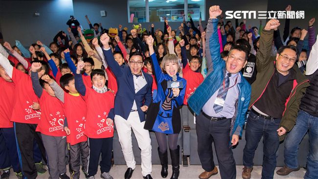 續當孩子王！Lulu發誑語再搶金鐘