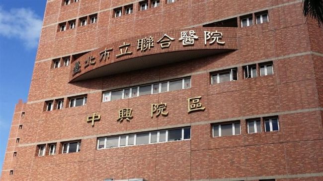醫院保全痛毆病患　竟推到吸菸區等死