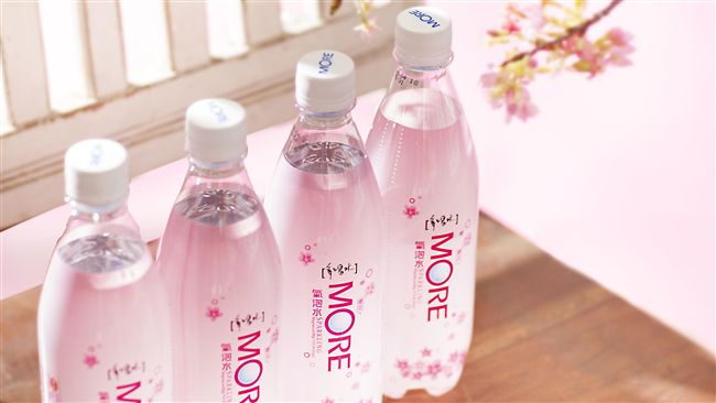 春日限定！多喝水MORE櫻花氣泡水