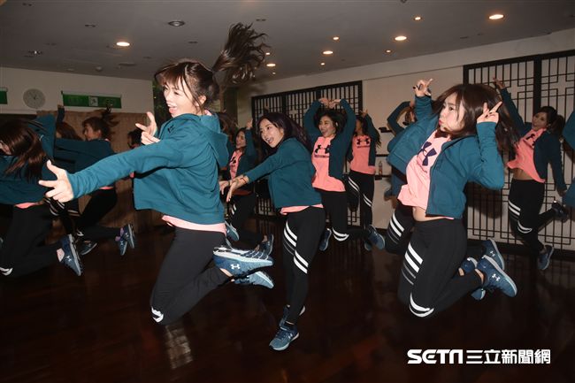 Lamigirls春訓練舞開放媒體拍攝。 圖／記者林敬旻攝