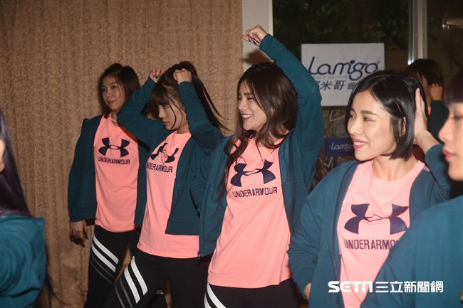 Lamigirls春訓練舞開放媒體拍攝。 圖／記者林敬旻攝