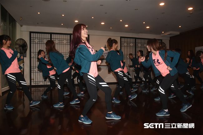 Lamigirls春訓練舞開放媒體拍攝。 圖／記者林敬旻攝