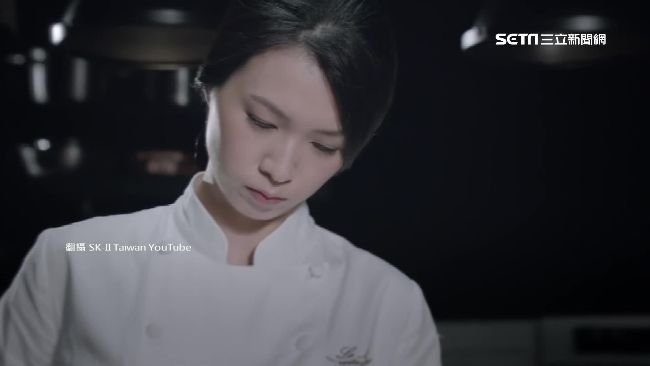 樂沐吹熄燈號　美女廚神親上火線說明