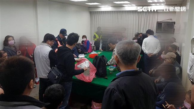 警破獲大型職業賭場　驚見議員在吆喝