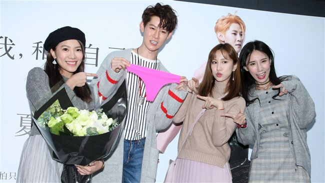 小樂站台夏和熙簽書會　逗趣回應緋聞