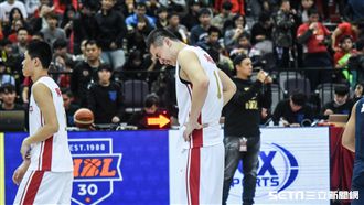 「不想看大家輸球」　吳沛嘉落男兒淚