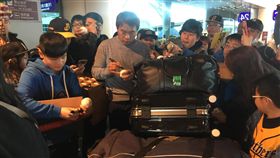 中信兄弟回台。（圖／翻攝自中信兄弟粉絲團）