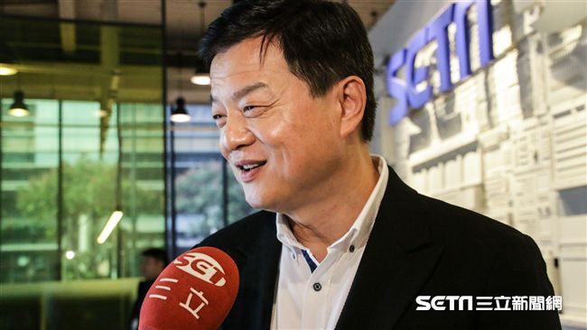 力挺黃局長　周錫瑋：讓我們一起違法