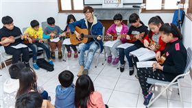 方泂鑌、秦宇子,張懷顥（圖／海蝶提供）