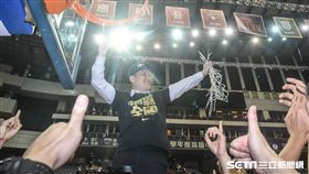 HBL男子冠軍松山高中，松山教練黃萬隆。 圖／記者林敬旻攝