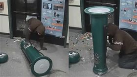 笨賊偷口香糖機（圖／翻攝自Front Street Animal Shelter - City of Sacramento臉書）