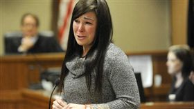 女看護開無照托兒所，為健身、送兒上學，竟餵食7名孩童助眠藥。（圖／翻攝Bend Bulletin）