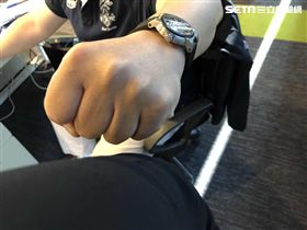 逆女,家暴,爸,打人