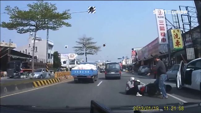 開車門注意　台南去年1死212傷！